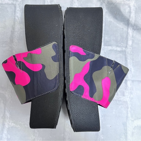 Jessica Simpson FAILLE Pink Green Black Camo Platform Wedge Sandals SZ 7 - Picture 5 of 5